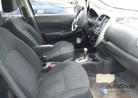 2015 Nissan Versa Note S (Sr)/S Plus/Sl/Sr/Sv z USA, uszkodzony, nr VIN 3N1CE2CP2FL408906